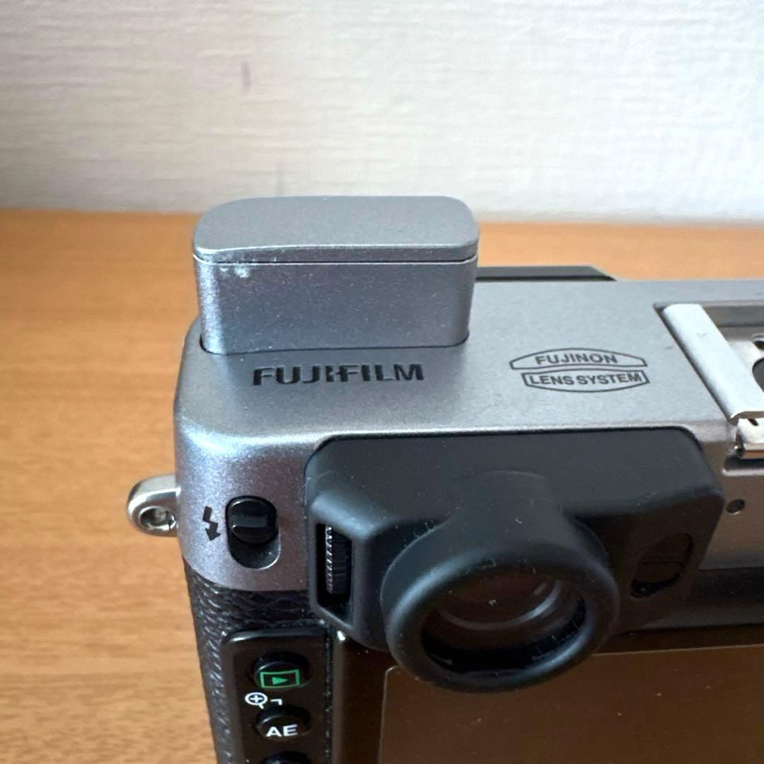 FUJIFILM Ｘ20 シルバー 【中古品】