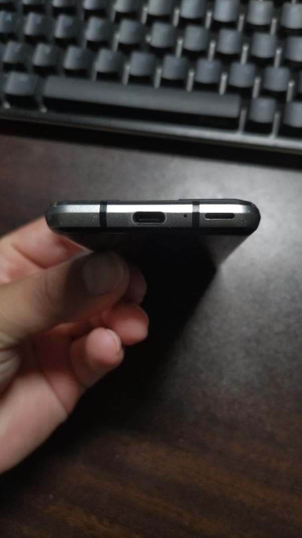 AQUOS R2 Compact 64GB ピュアブラック