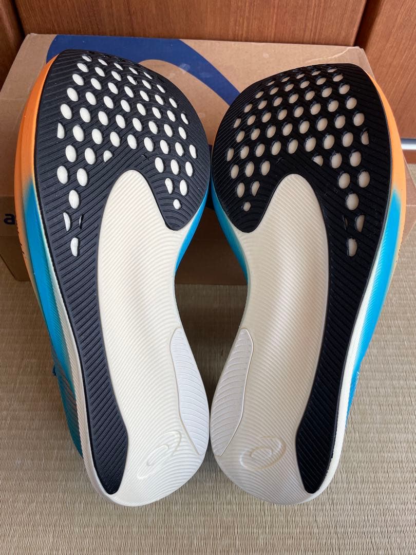 新品未使用　ASICS メタスピードスカイプラス　27cm