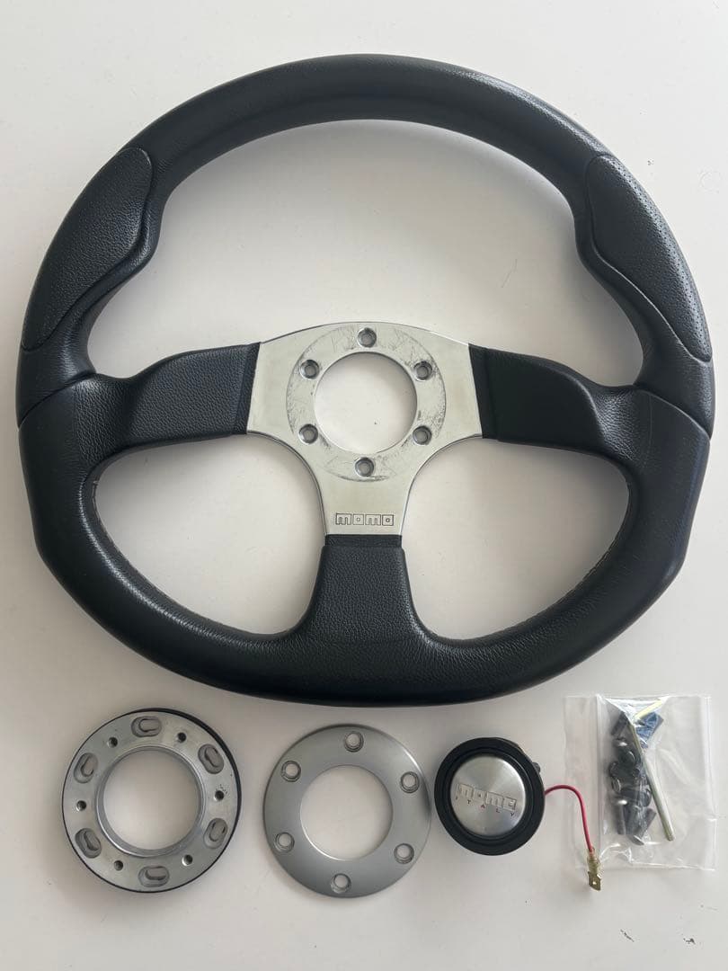 MOMO COMMANDO 2R 35φ(モモ コマンド 2R 350mm)