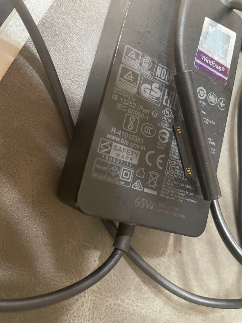 surface pro7 純正キーボード・ペン・マウス　他ケース・充電ケーブル付