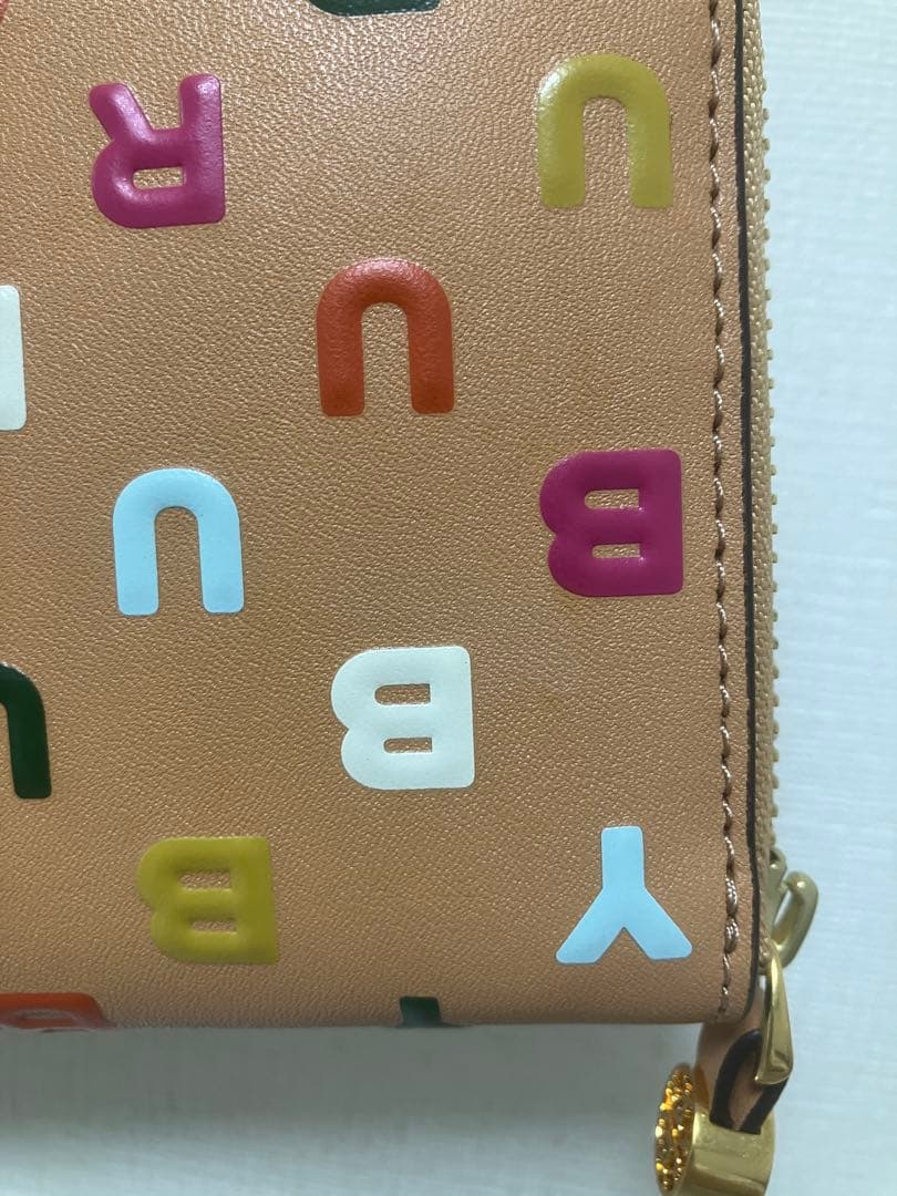 【未使用保管品】トリーバーチ　長財布　レタープリント　ラウンドジップ