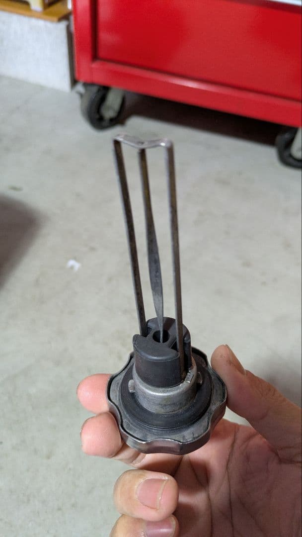 シャリー　ガソリンキャップ　ゲージ