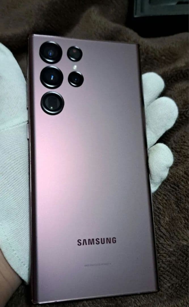 ★THANHNHA HOANG★Samsung Galaxy S22