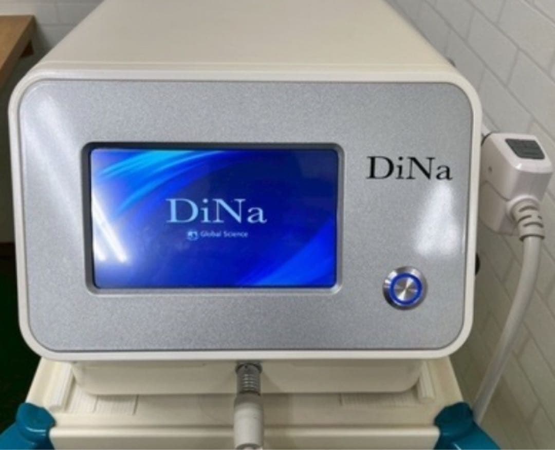 DiNa ニードルレスインジェクター　美容　エレクトロポレーション　アクアドエア