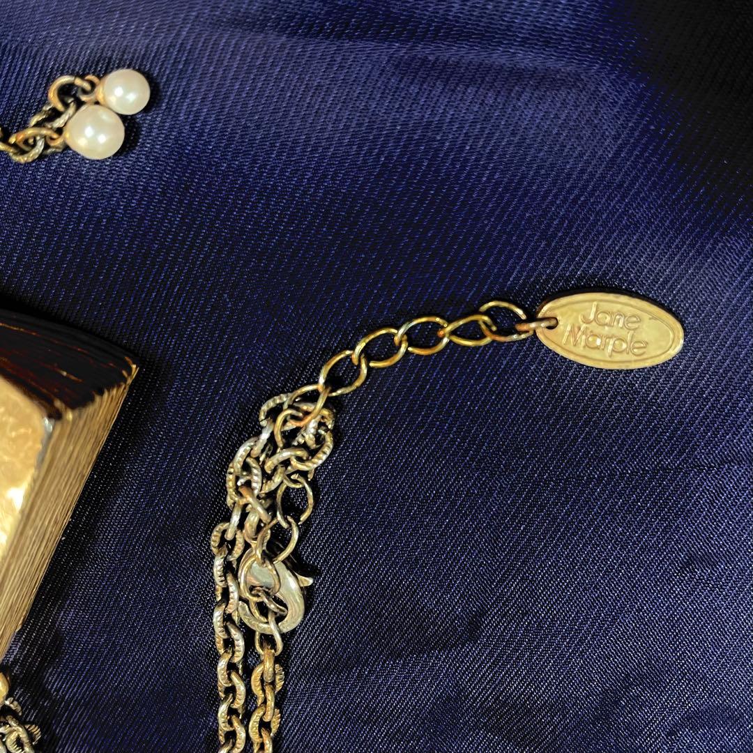 ジェーンマープル 本型ペンダント ネックレス パール付き