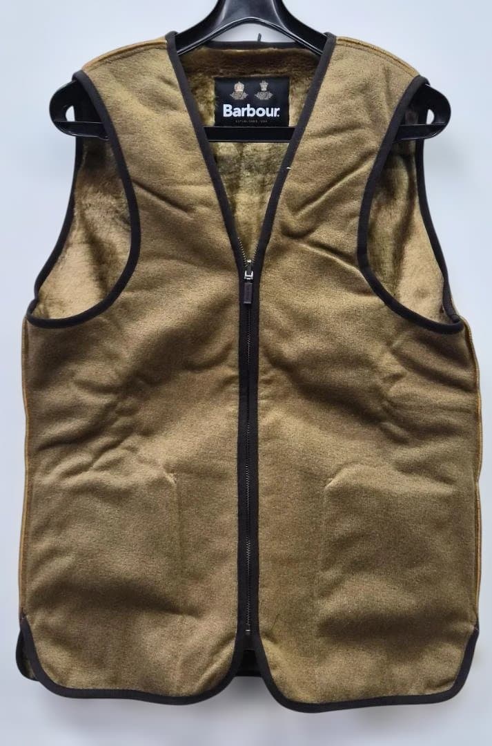 Barbour バブアー フロントジップ ファー ライナー ベスト　40