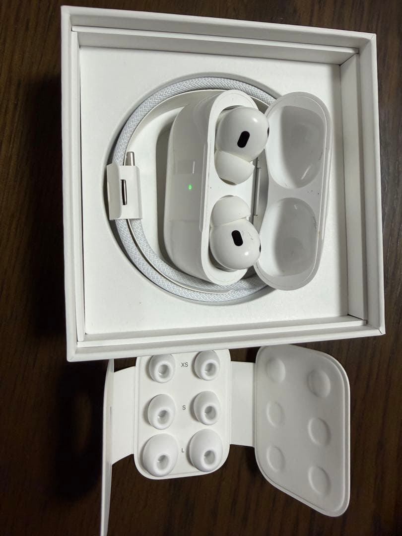 AirPods本体 充電ケース付き ホワイト