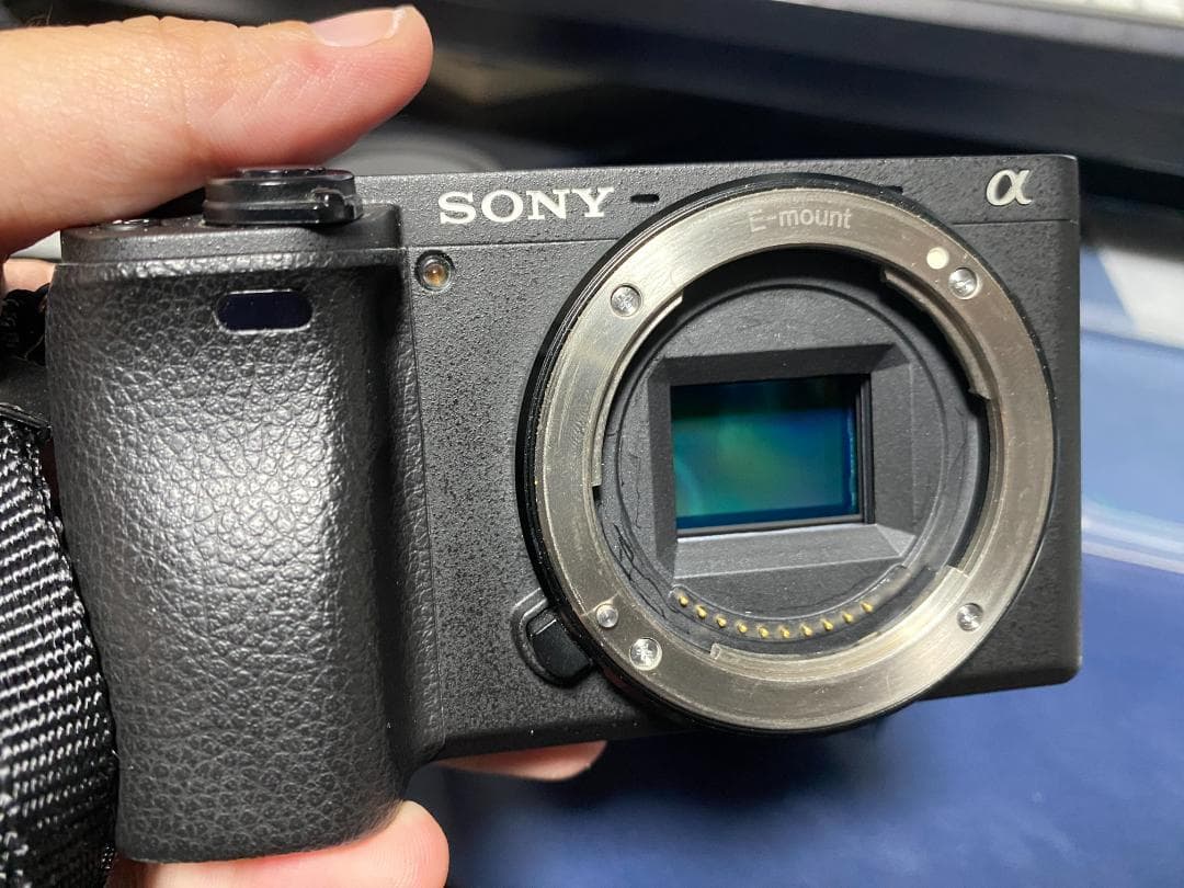 【週末限定価格】SONY α6400＋E35mm F1.8セット　ミラーレス一眼