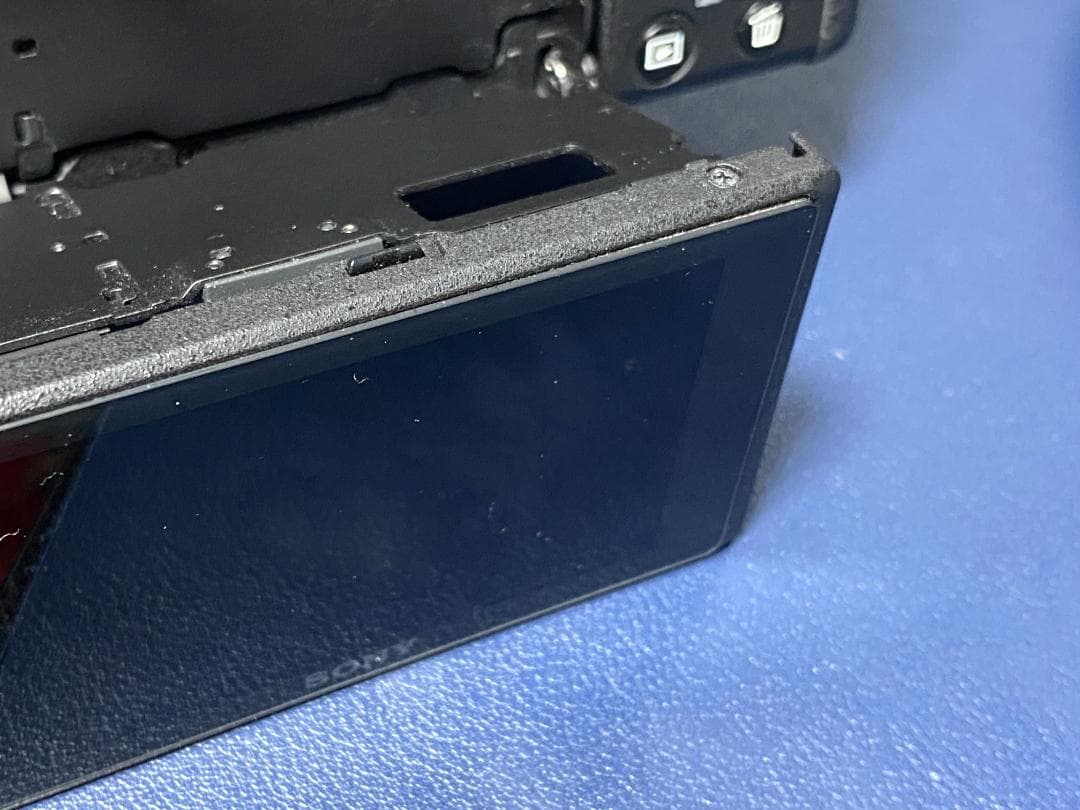 【週末限定価格】SONY α6400＋E35mm F1.8セット　ミラーレス一眼