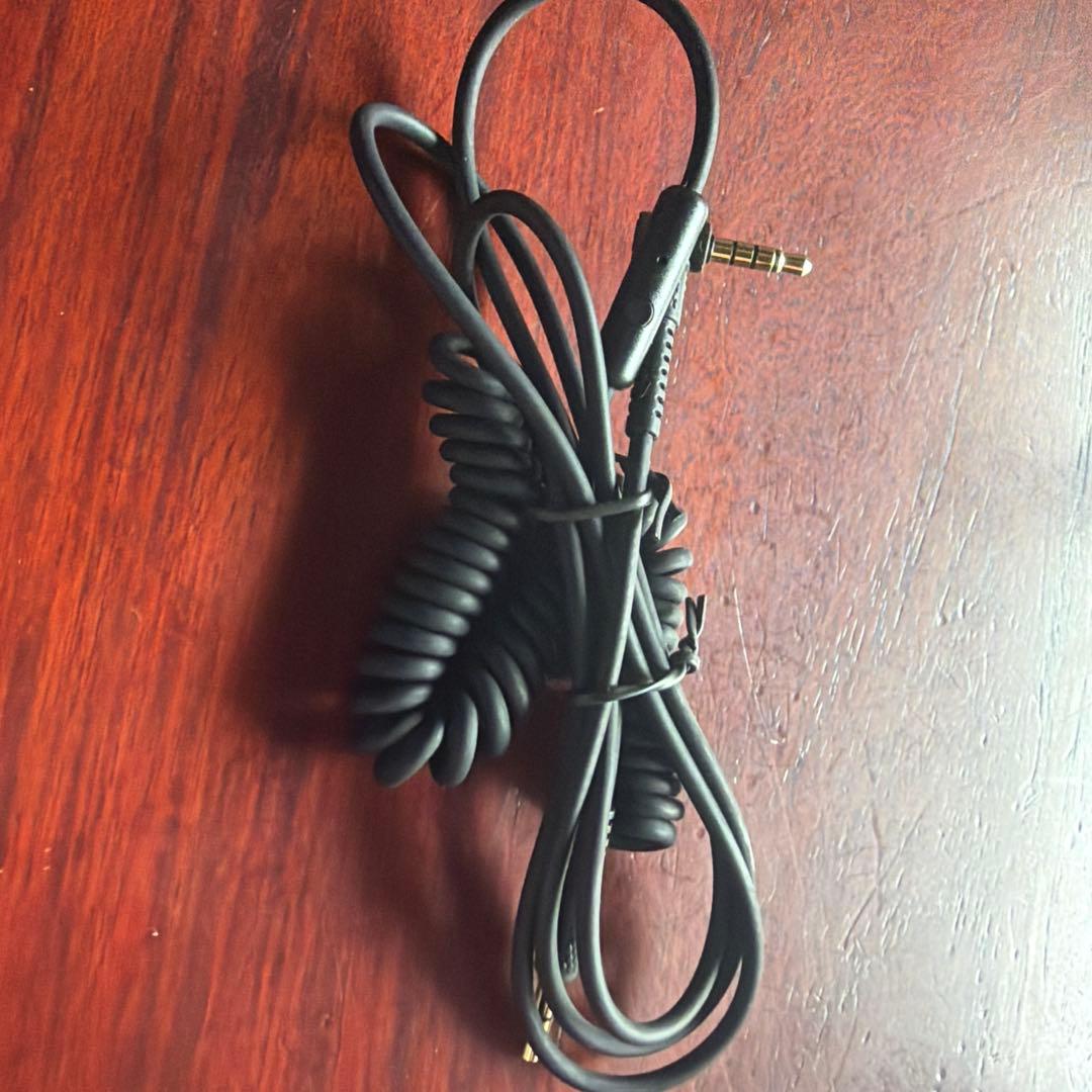 マーシャルヘッドフォン