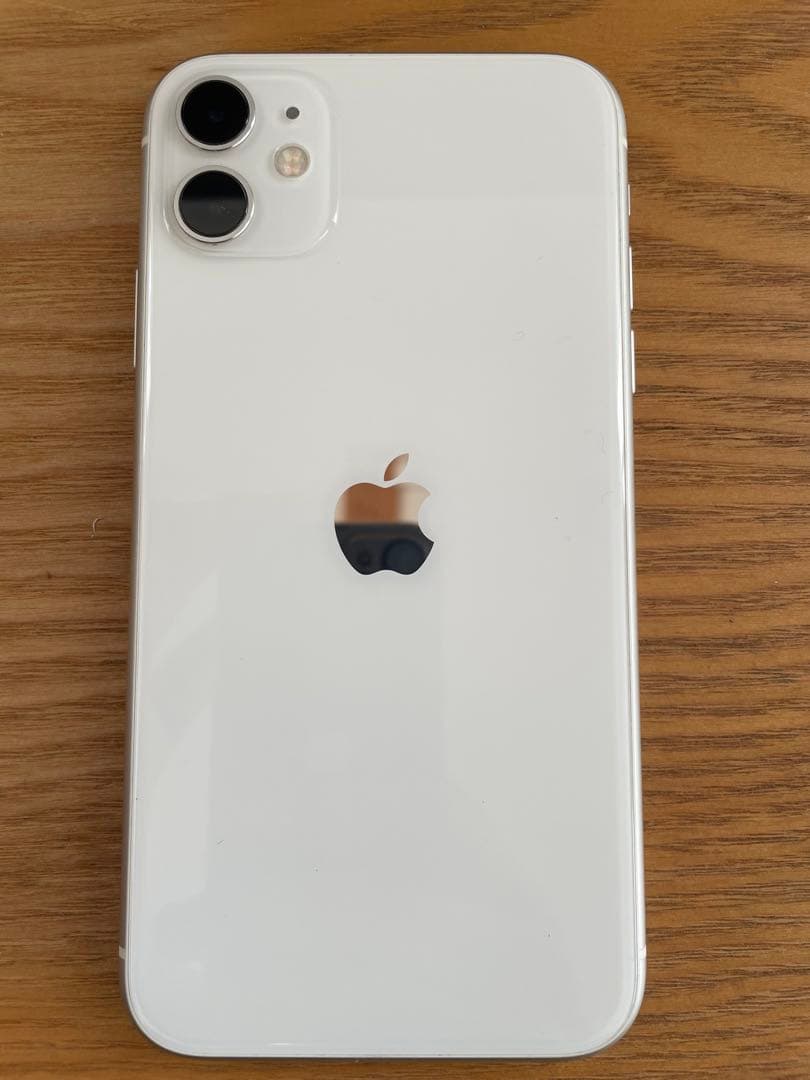 Apple iPhone 11 ホワイト 本体と箱とケーブル付