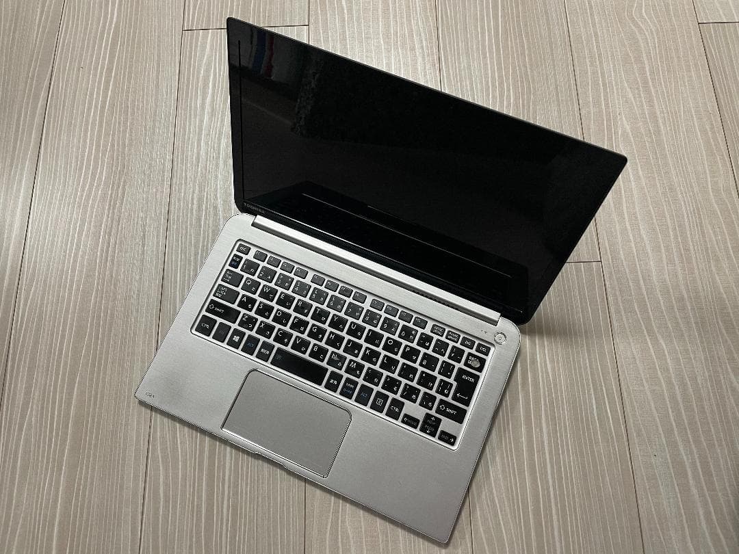 ジャンク　TOSHIBA dynabook KIRA V634/27KS