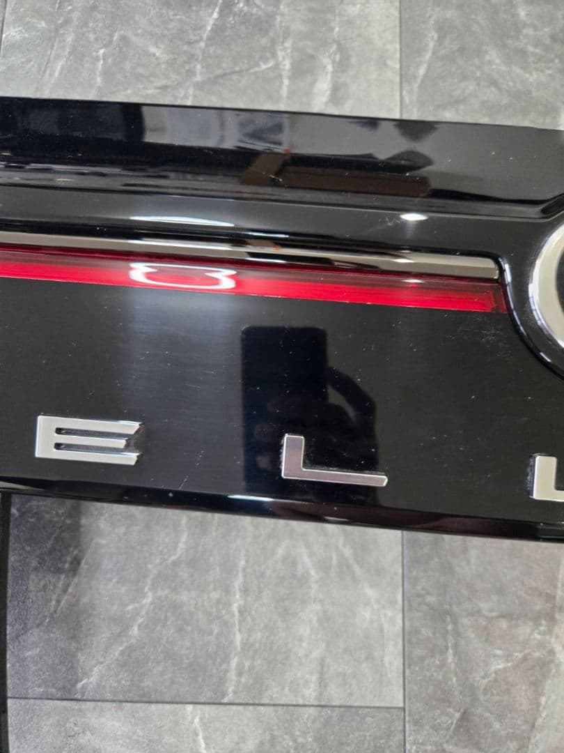 トヨタ　40系　ヴェルファイア　リアガーニッシュ　テールランプ