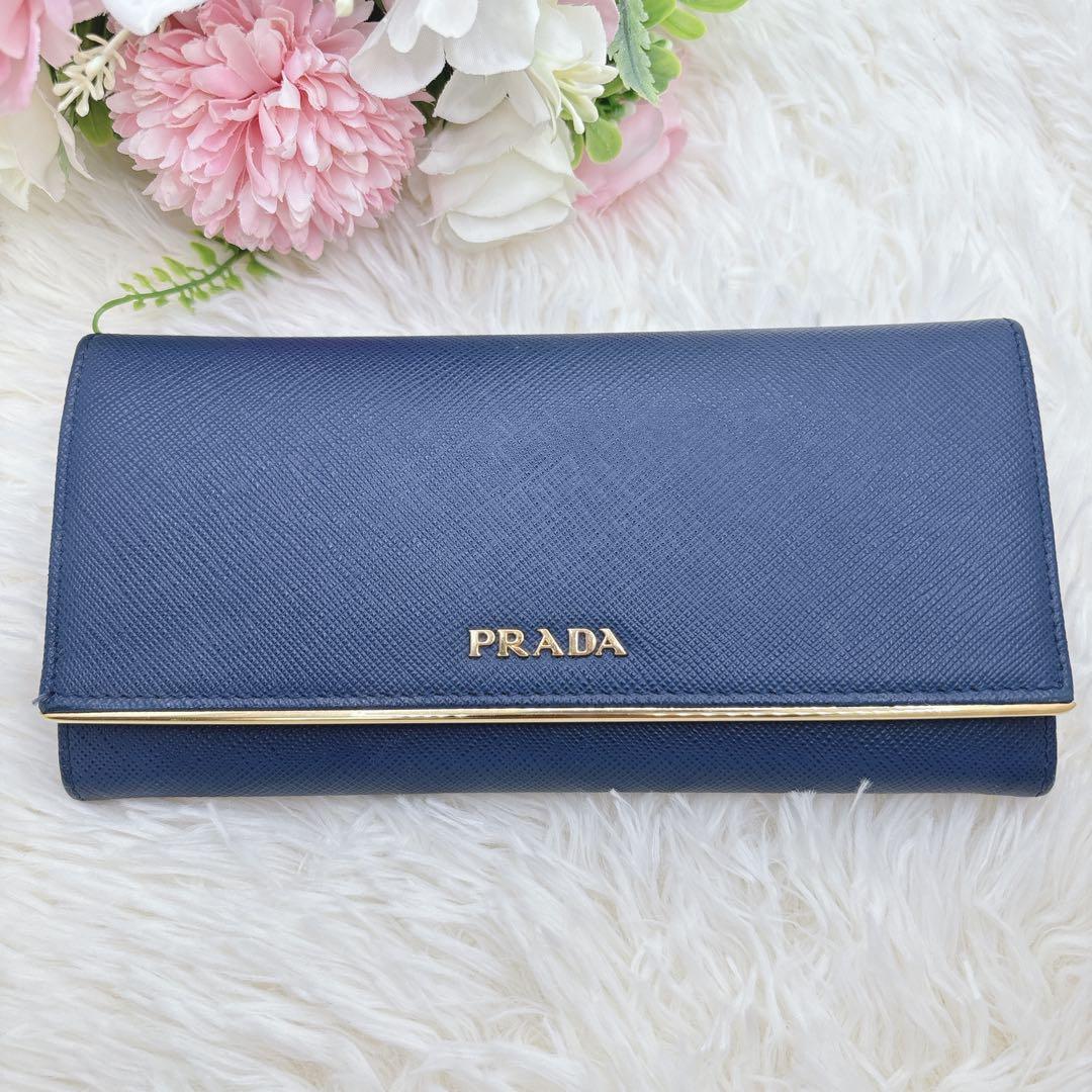 極美品✨PRADA サフィアーノレザー フラップ 長財布 メタルロゴ ネイビー