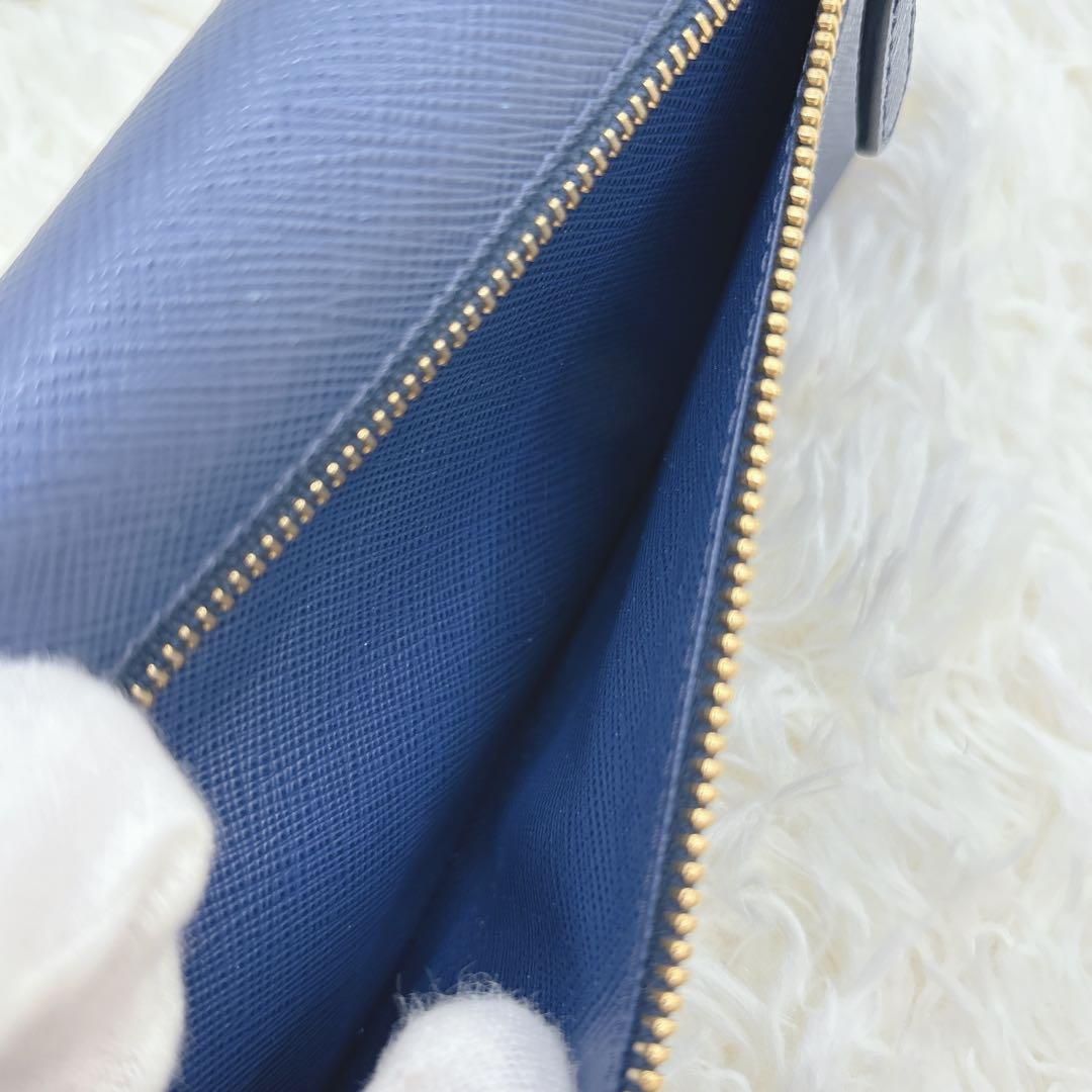 極美品✨PRADA サフィアーノレザー フラップ 長財布 メタルロゴ ネイビー