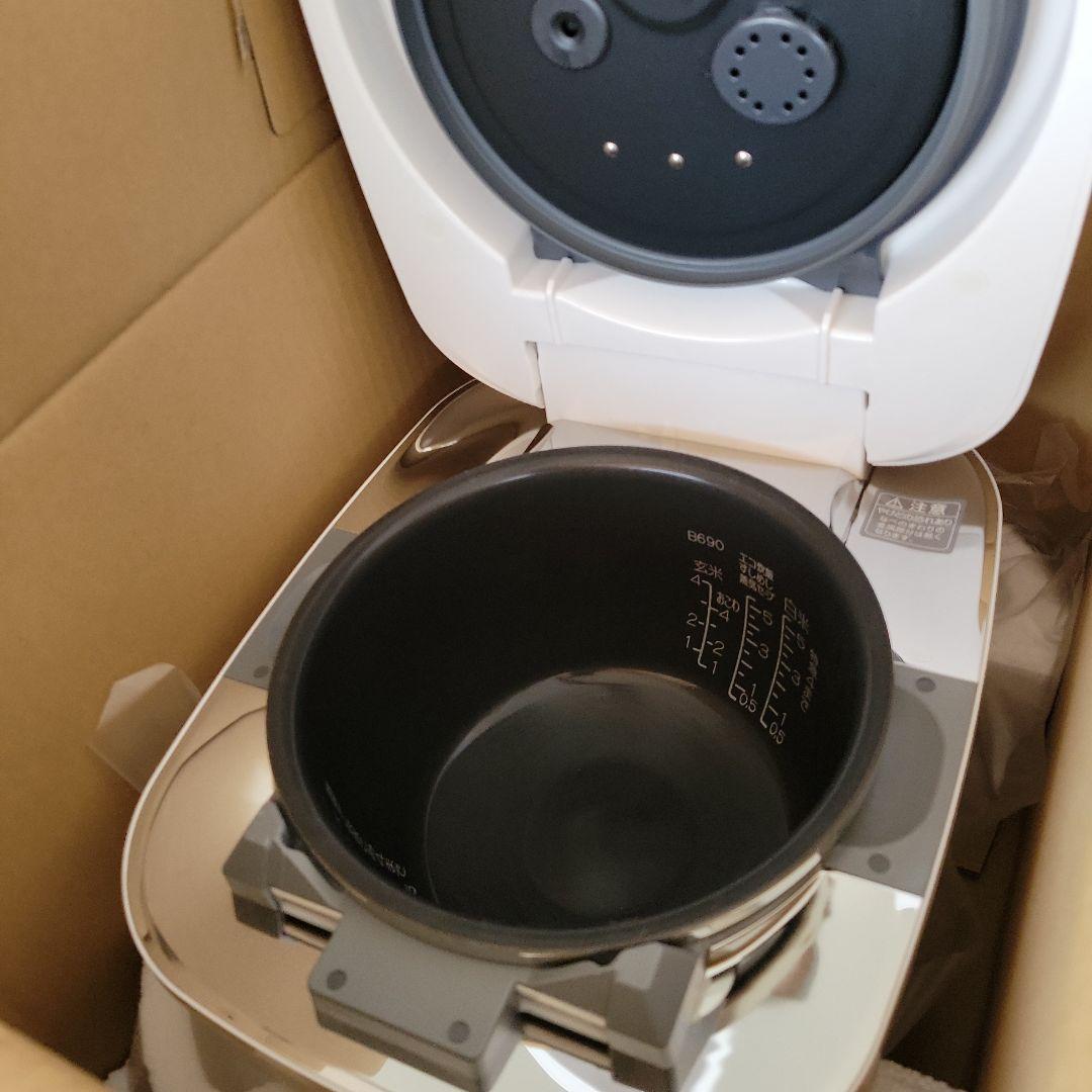 象印 圧力IH炊飯器 炎舞炊き 5.5合 NX-AA10-WZ ホワイト