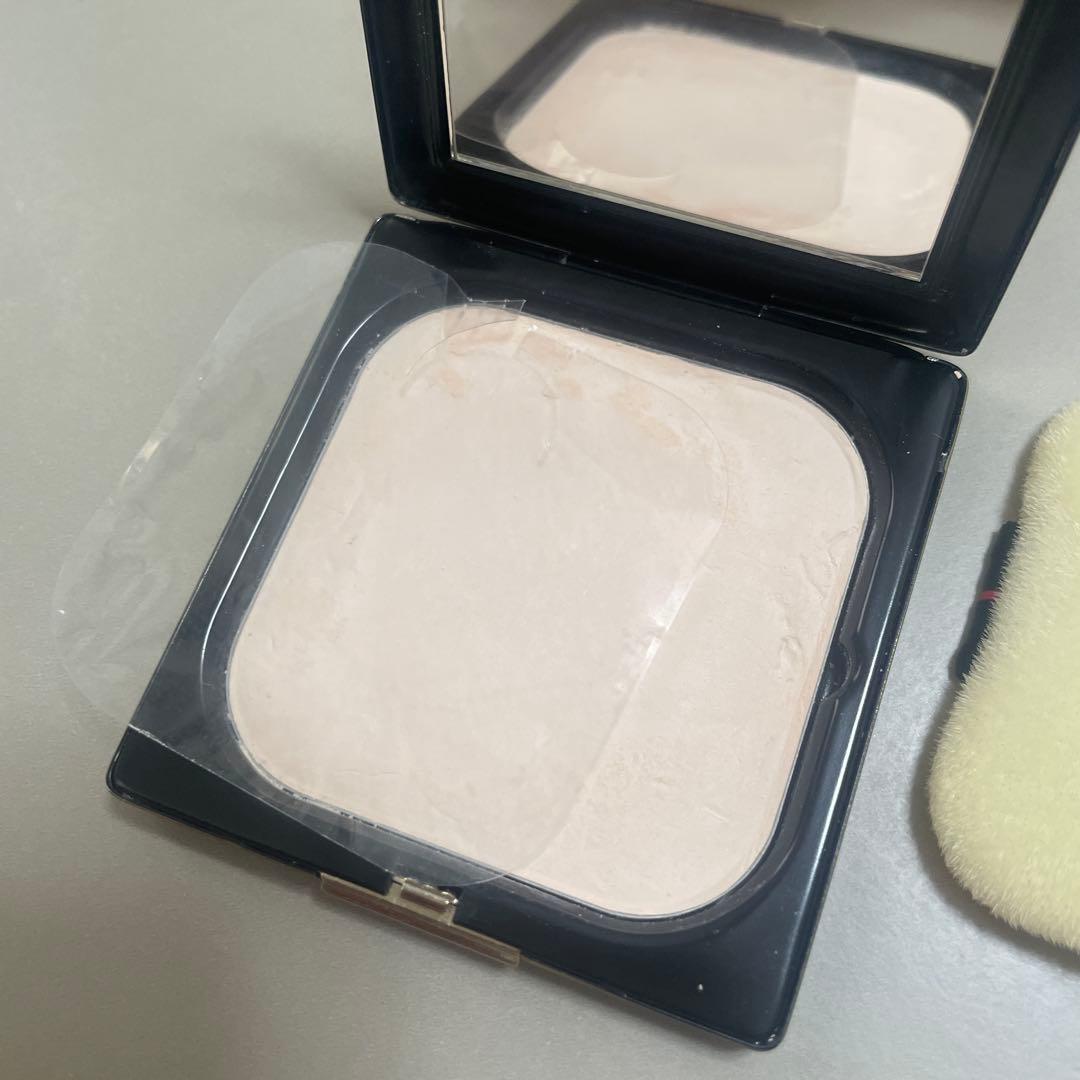 クレ・ド・ポー ボーテ プードルコンパクトエサンシエルn エレガントスリム