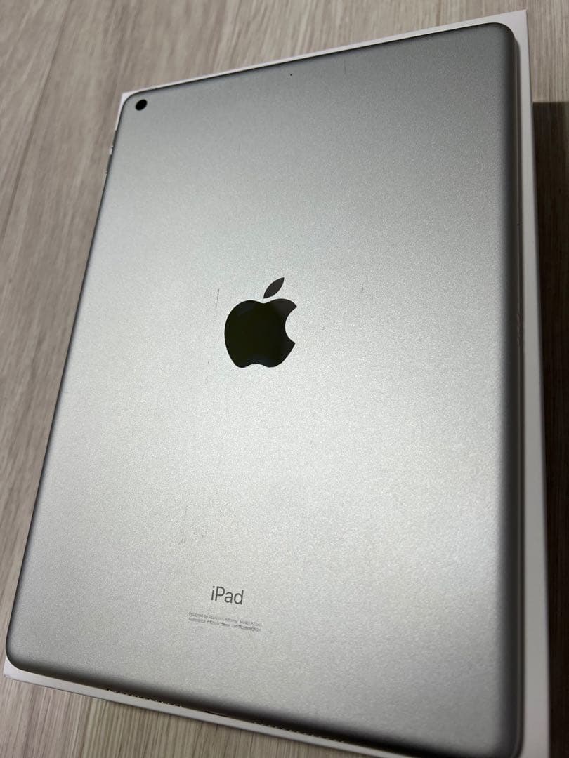 iPad第8世代 128GB シルバーWi-Fiモデル
