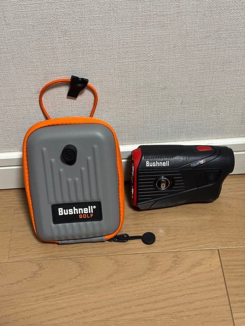 BushnellツアーV5レーザー距離計　ケース付