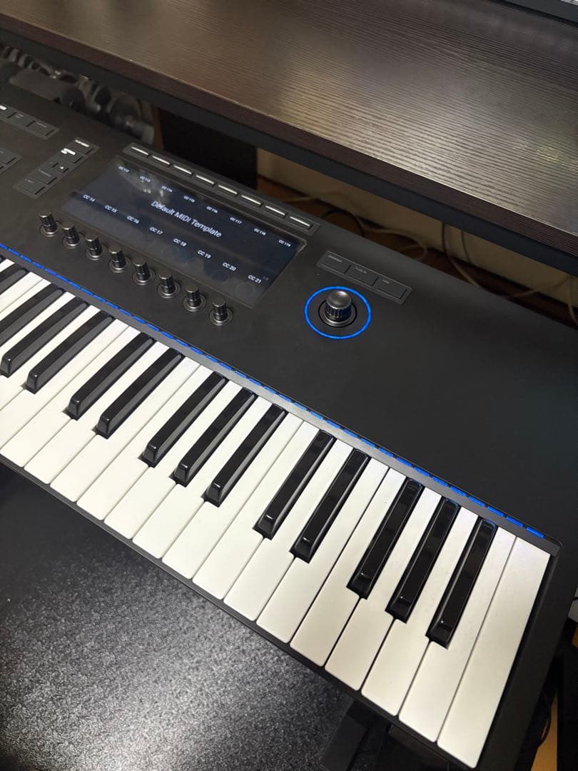 DTM・DAW Kontrol S49 MK3 + Komplete15 Ultimate