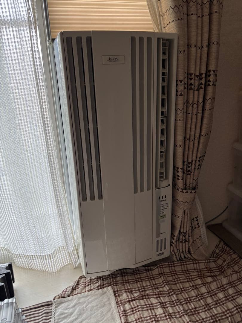 CORONA 窓用エアコン ホワイト　引き取り限定！