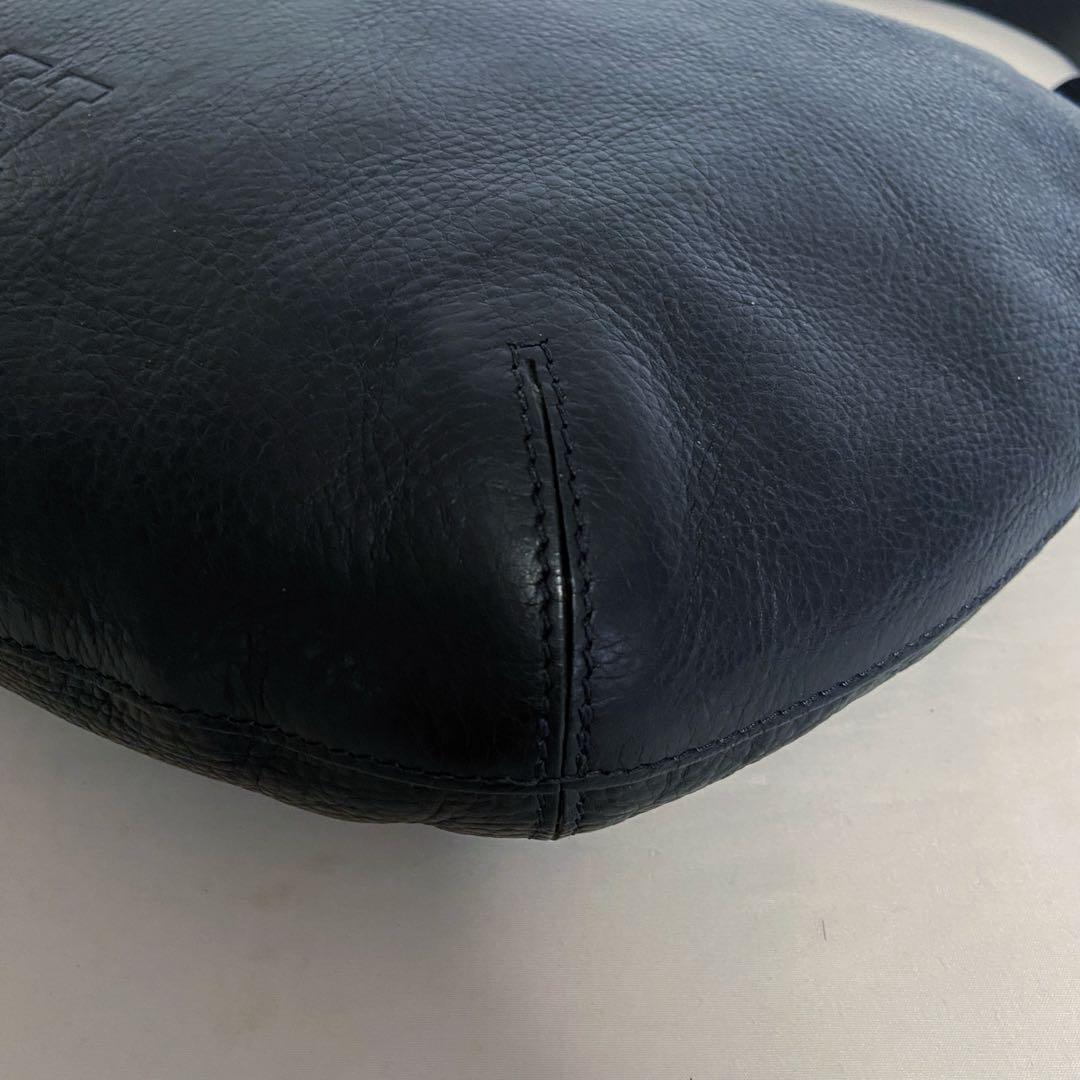 極美品✨ヒロフ ショルダーバッグ 2WAY 本革 ロゴ型押し ダークネイビー M