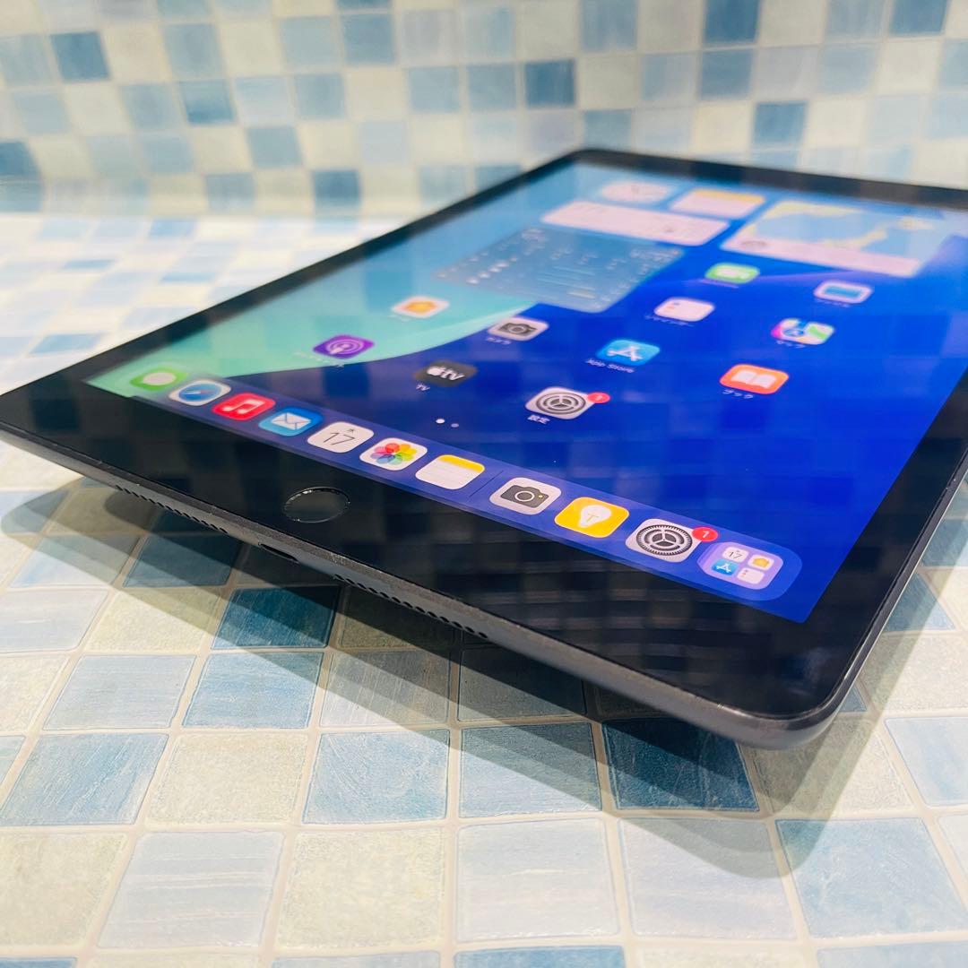 SIMフリー iPad 第7世代 本体 32GB スペースグレイ 電池良好
