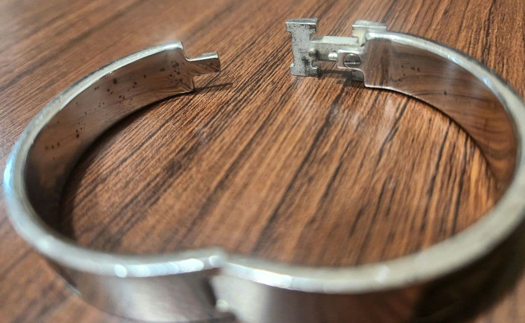 エルメス ブラック Hロゴ バングル 黒