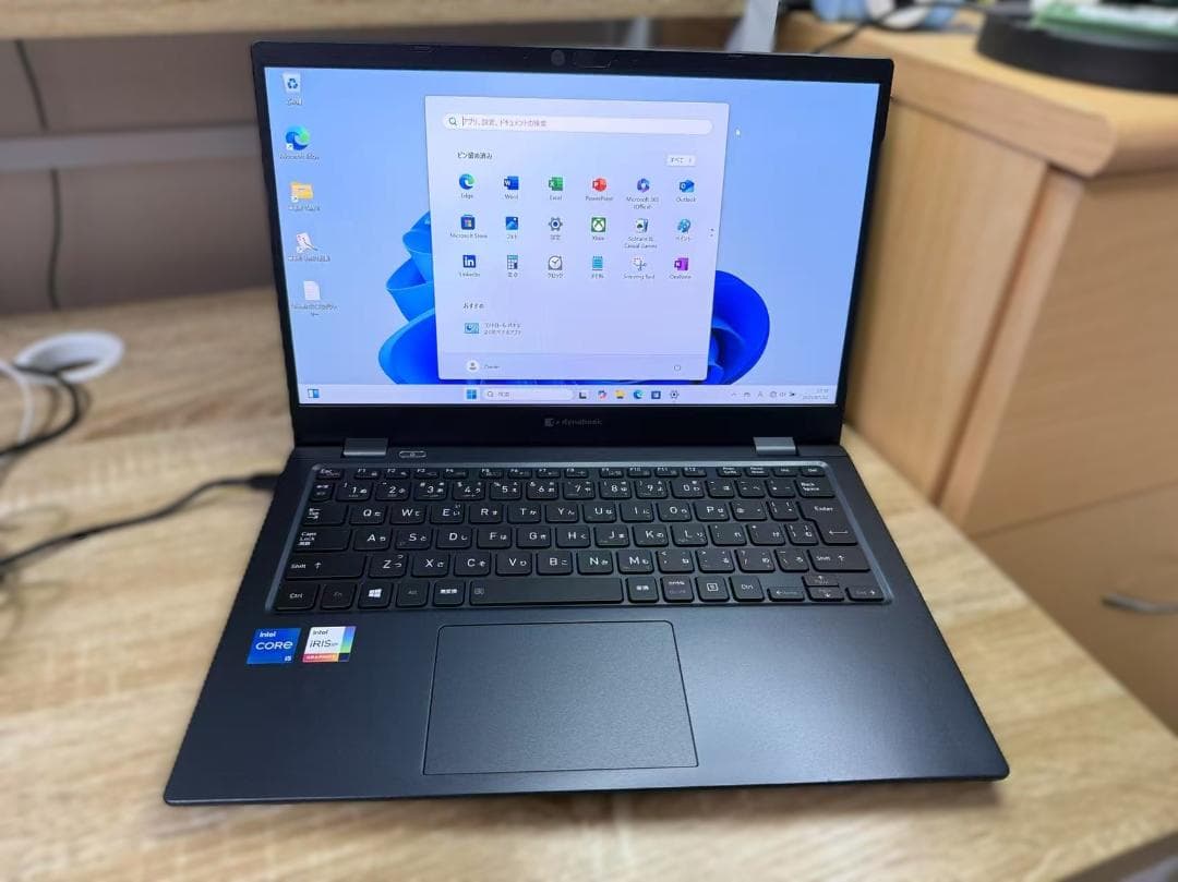 超美品 Dynabook G83 第十一世代　16GB　Office付き