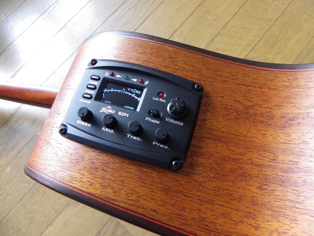 Bromo BAT 4MCE マホガニー単板トップ、エレアコ・ギター、中古美品