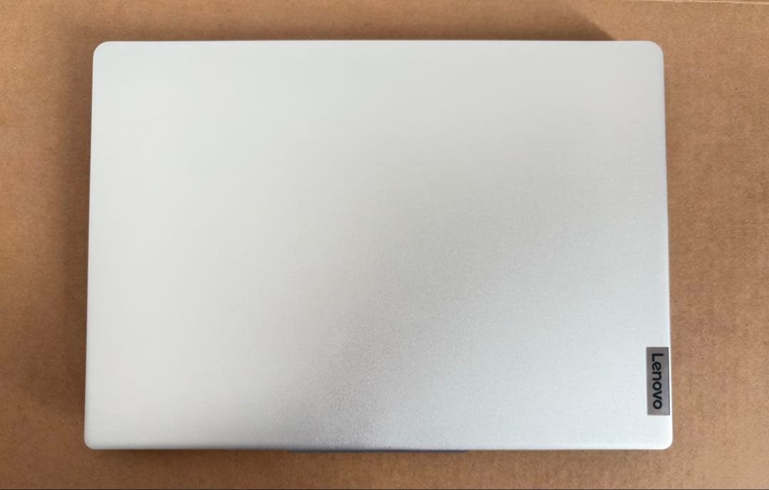 Lenovo IdeaPad Slim 5 Gen 8 - クラウドグレー