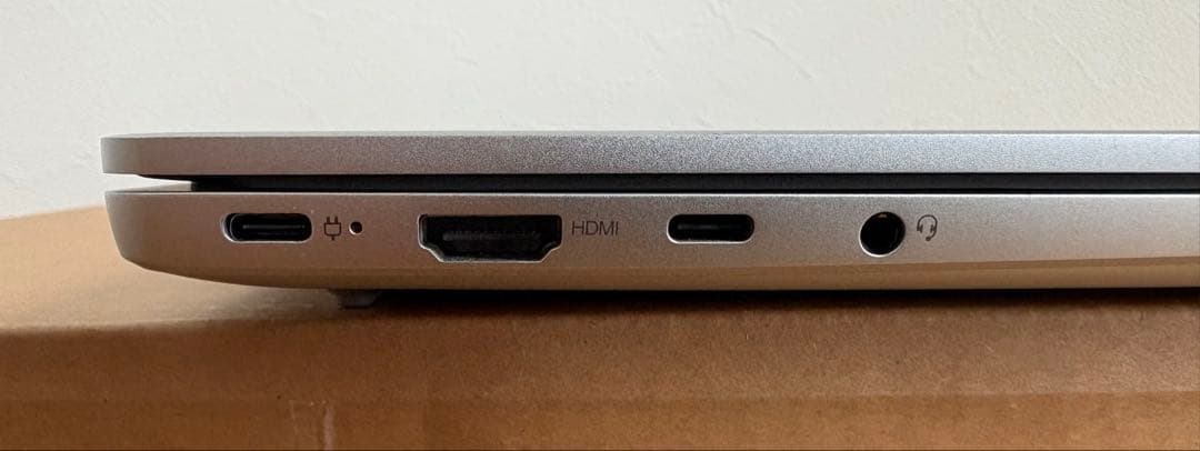Lenovo IdeaPad Slim 5 Gen 8 - クラウドグレー