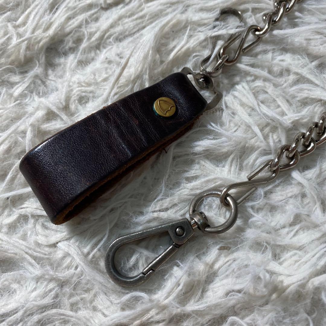 【良品】エイチティーシー　ウォレットチェーン　フラワースタッズ　ビジュー　レザー