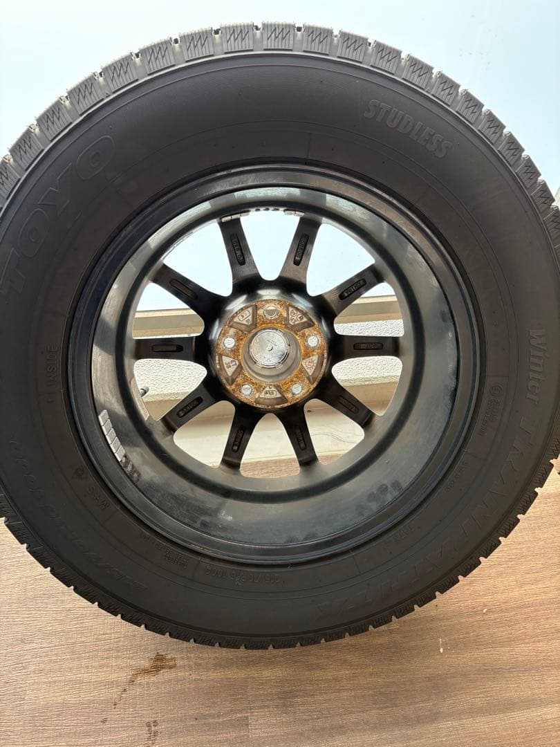2024年製　美品　トランパス TX ウィンタータイヤ 215/70R16