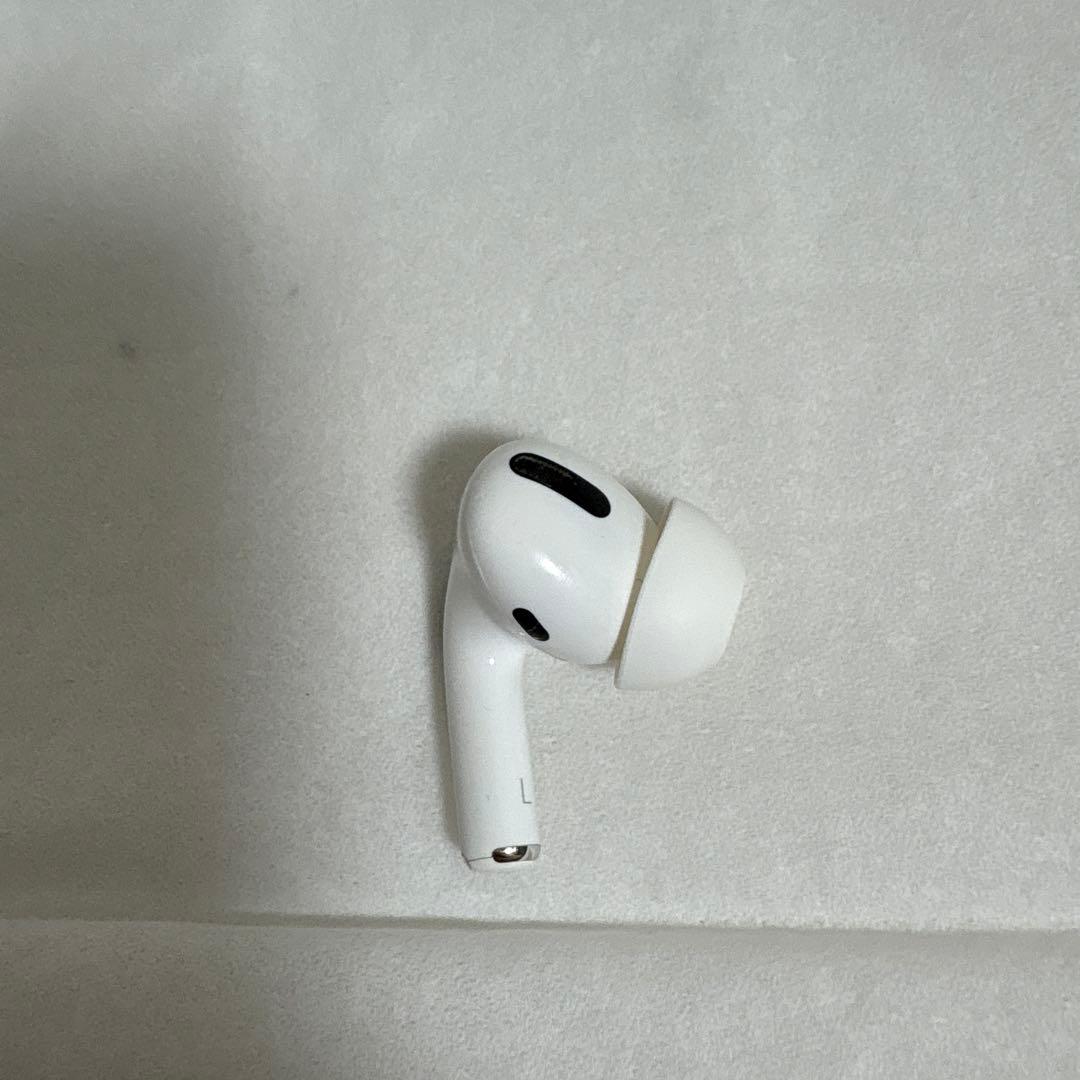 AirPods pro 本体 ホワイト