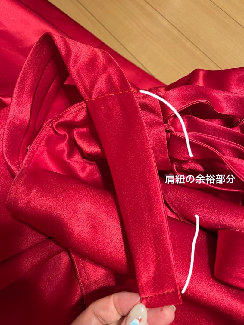 hy150センチ　ドレス　赤　赤のビーズ装飾ロングドレス