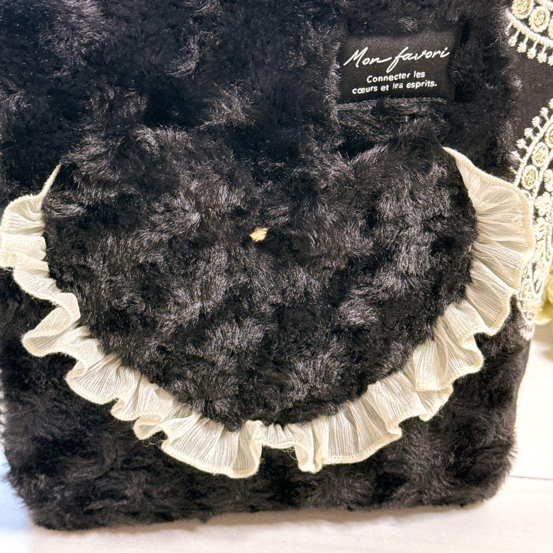 あ*き様 コヤンイサムチョン♡新作！インド刺繍ハチワレにゃんの形が変わる大容量ト