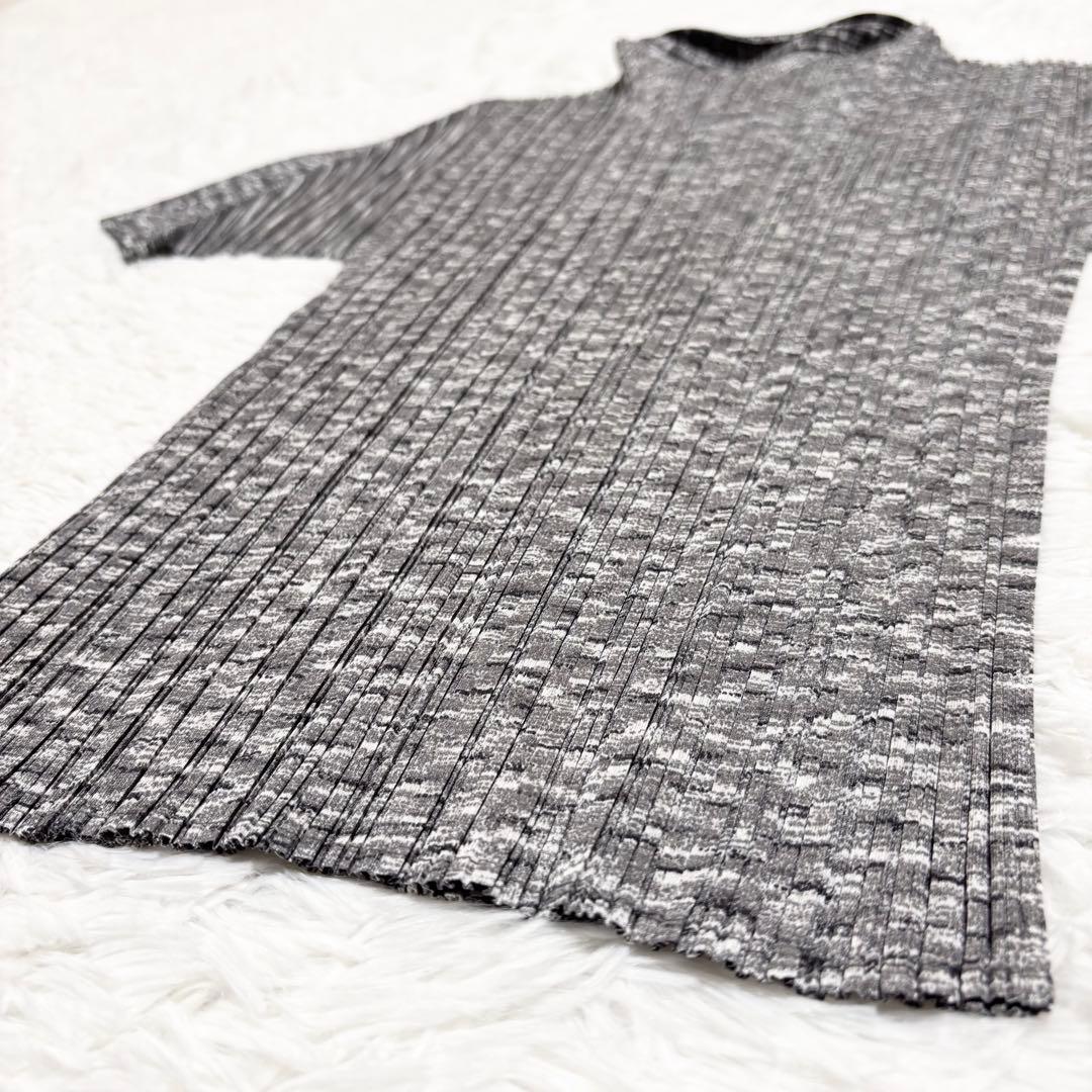 美品　プリーツプリーズ 　半袖　シャツ　ブラウス　襟　総柄　グレー　サイズ3