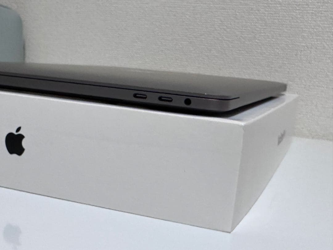 Macbook Pro 15インチ 2019 256GB