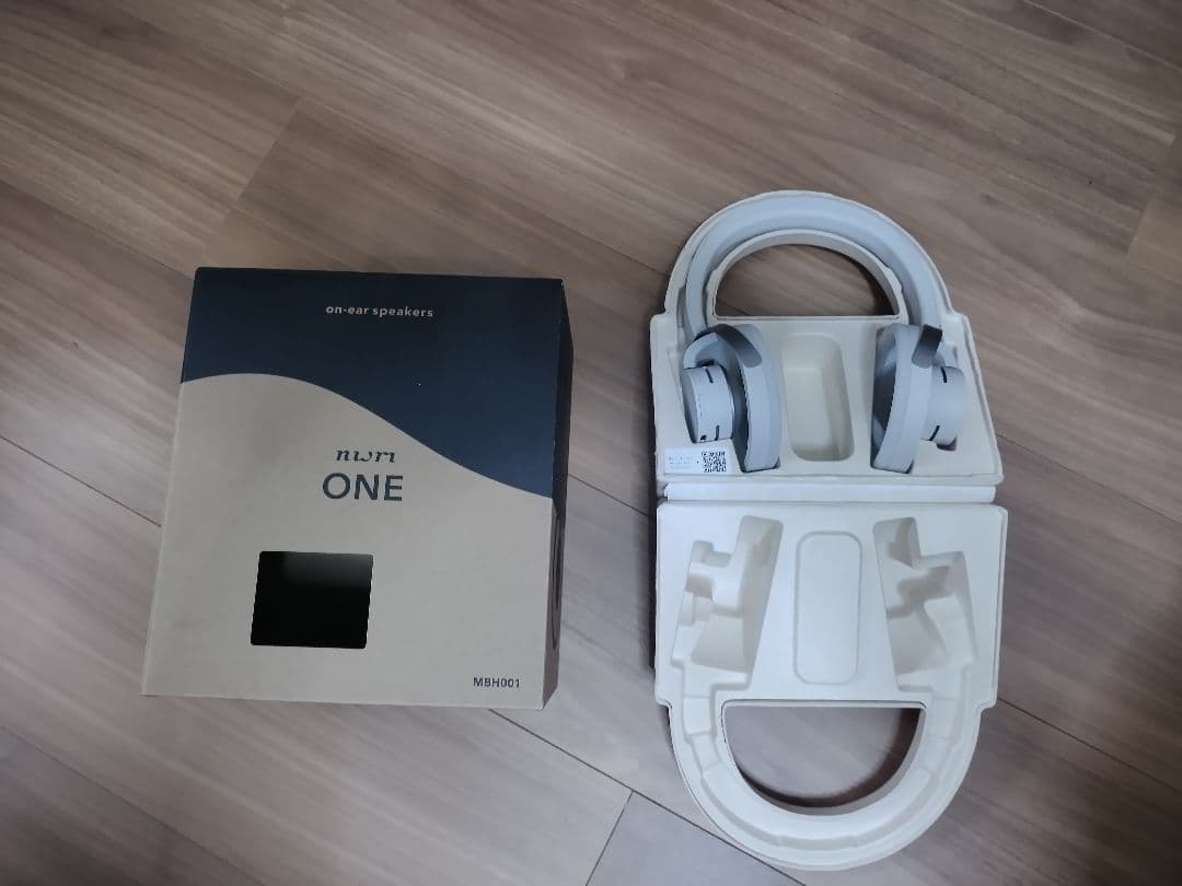 NWM ONE ワイヤレスヘッドホン MBH001