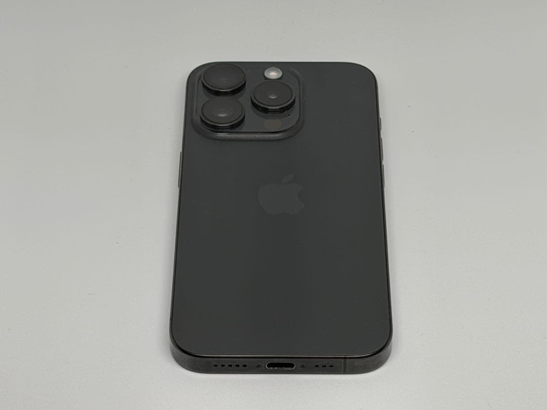 iPhone 15 Pro 256GB ブラックチタニウム 本体＋箱＋ケーブル