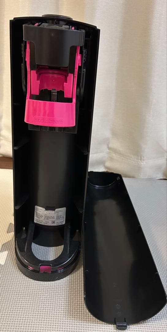 sodastream TERRA 炭酸水メーカー CO2ボンベ付き　黒