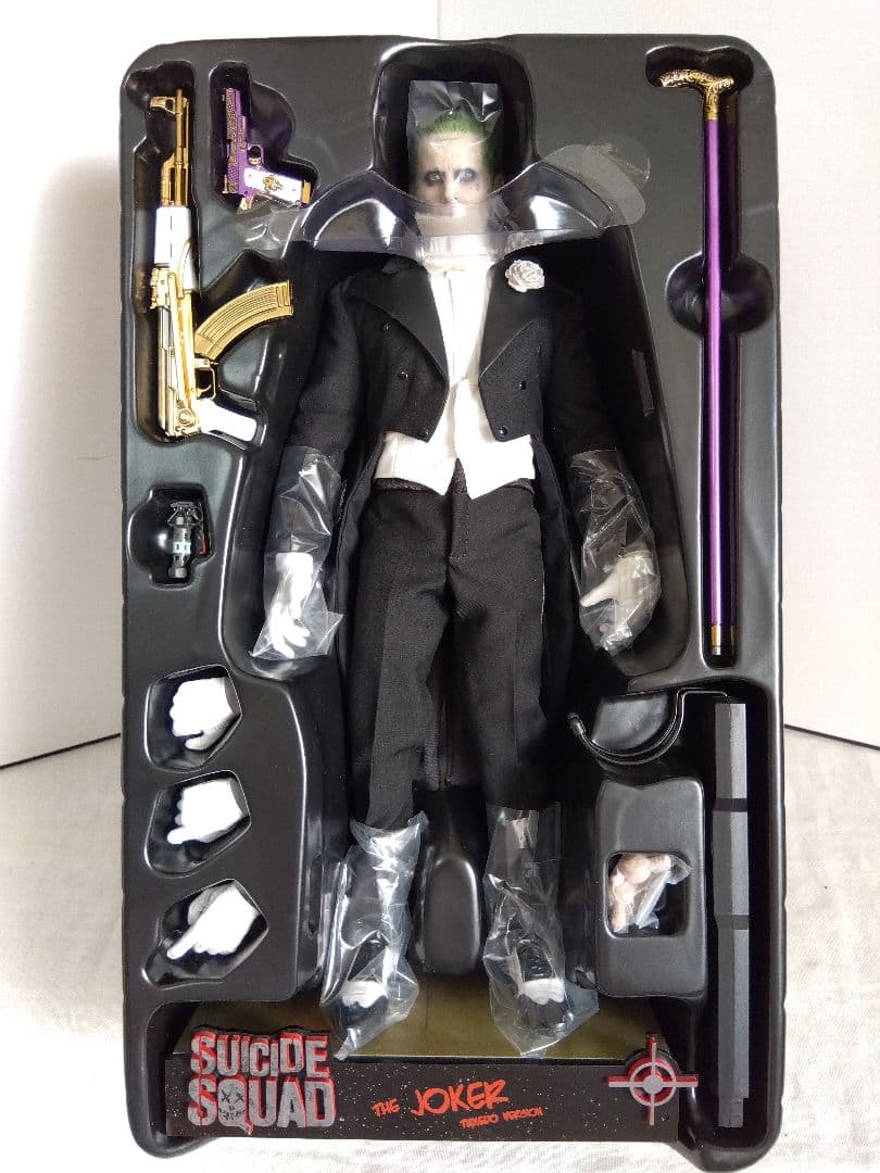 25　ホットトイズ スーサイド・スクワッド ジョーカー タキシード