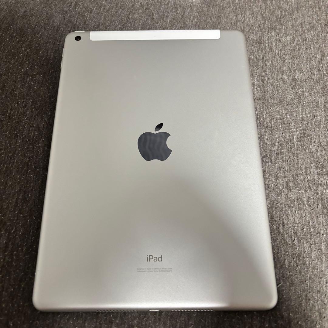 iPad 第7世代 128GB セルラーモデル SIMフリーキーボード付き