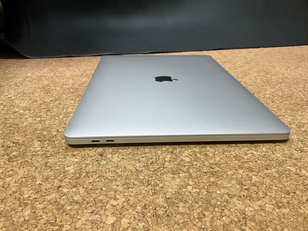MacBook本体 MacBook Pro 16 2019 Intel i7 16GB 512GB