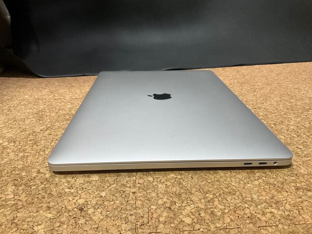 MacBook本体 MacBook Pro 16 2019 Intel i7 16GB 512GB