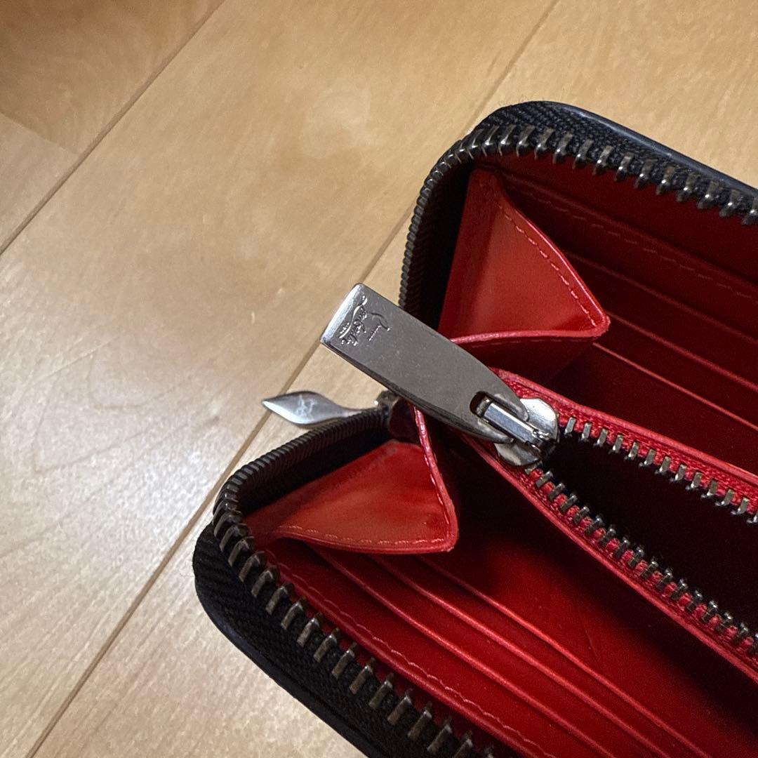 Christian Louboutin クリスチャンルブタン 長財布 黒 赤