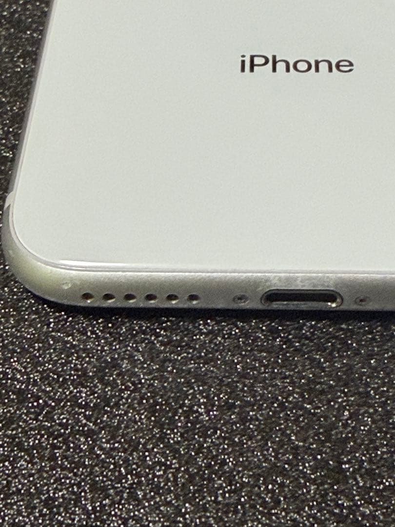 iPhone8 本体(箱有り) 付属品付き　SIMフリー、ロック解除済み