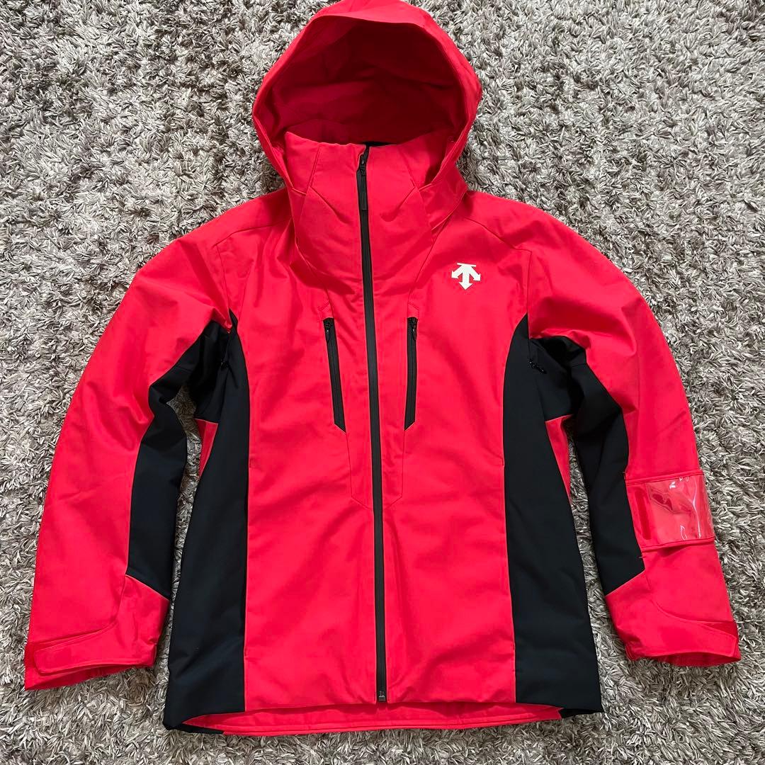 【23-24モデル！】 デサント スキーウェア 上下セット Mサイズ